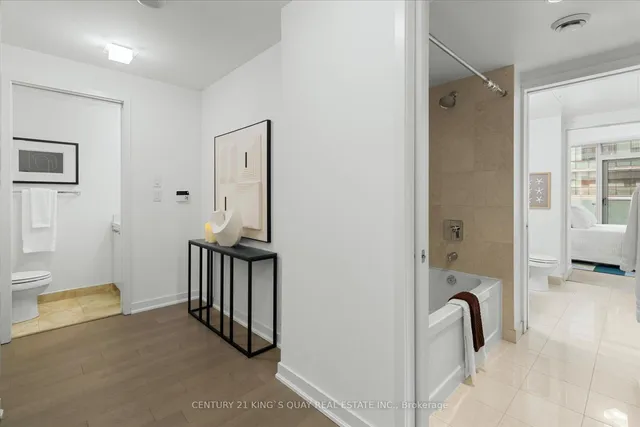 Additional image 9 of 12 York St Unit 2410