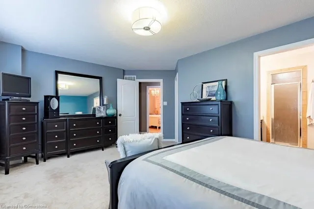 Additional image 42 of 38 Raymond Rd