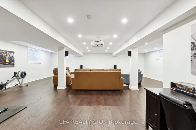 Additional image 22 of 46 Whiterock Ave