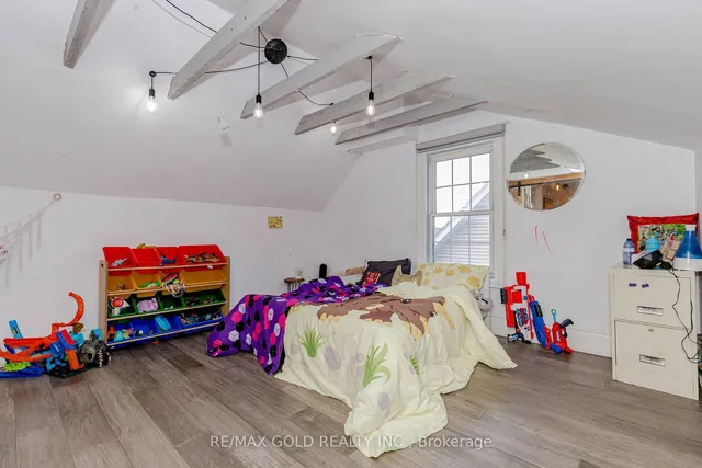 Additional image 32 of 268 Beach Blvd