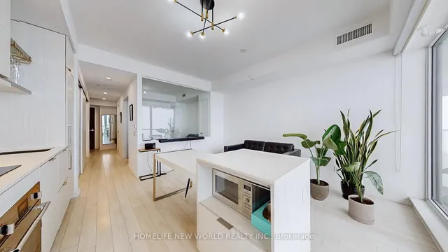 Additional image 4 of 197 Yonge St Unit 5803