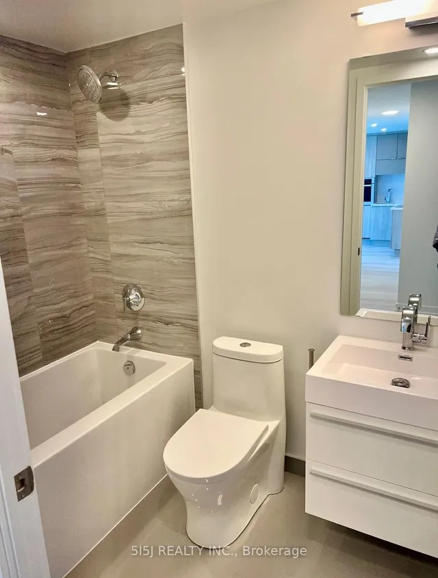 Additional image 9 of 39 Roehampton Ave Unit 3708