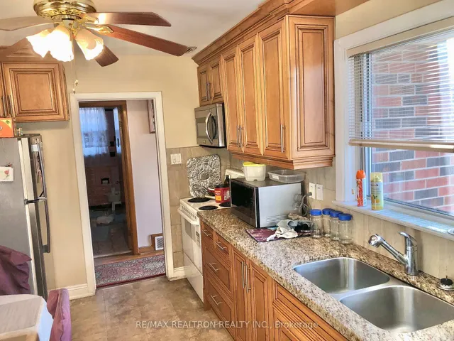 Additional image 7 of 848 Scarborough GolfClub Rd