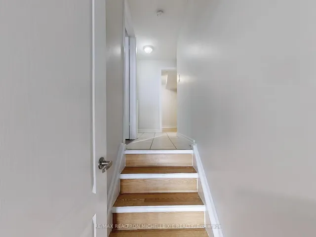 Additional image 40 of 130 Carolbreen Sq