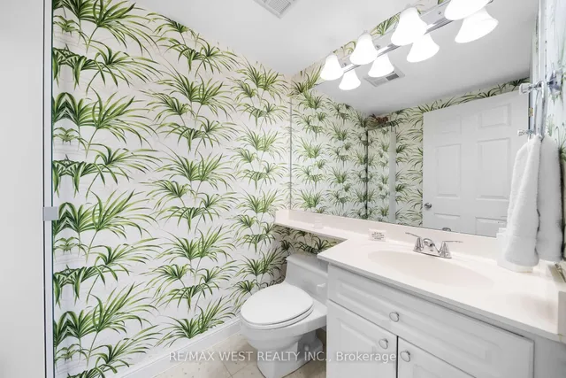 Additional image 11 of 101 Subway Cres Unit PH302