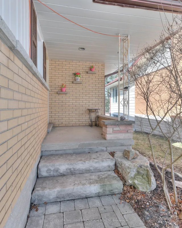 Additional image 3 of 222 Ross Ave