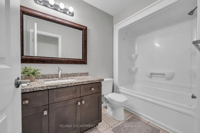 Additional image 26 of 71 Sonoma Valley Cres