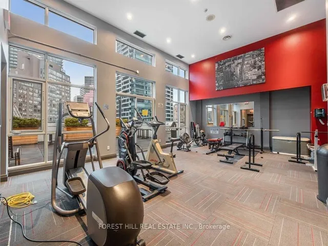 Additional image 31 of 8 Wellesley St Unit PH7