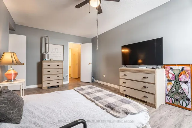 Additional image 19 of 500 Green Rd Unit 1206