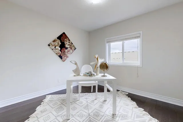 Additional image 31 of 39 Wildflower St