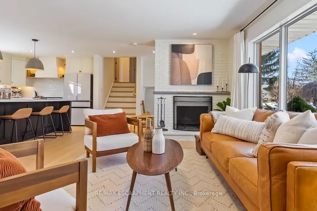 Additional image 14 of 694 Holt Dr