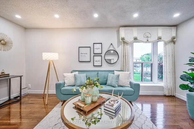 Additional image 13 of 55 Phalen Cres