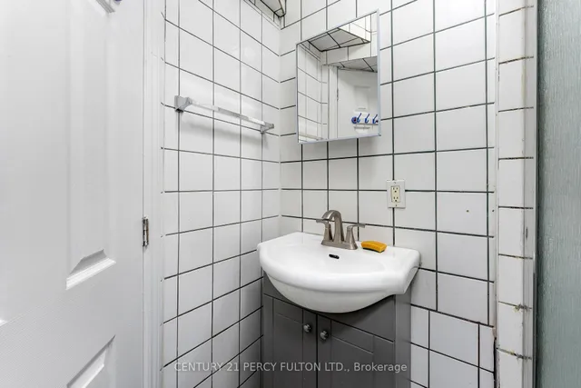 Additional image 20 of 47 Grange Ave