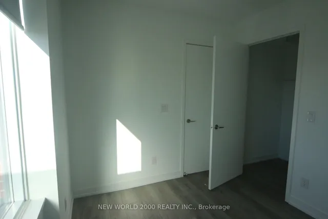 Additional image 14 of 3100 Keele St Unit 820