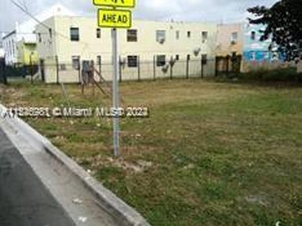 1721 NW 1st St, Miami, FL 33135