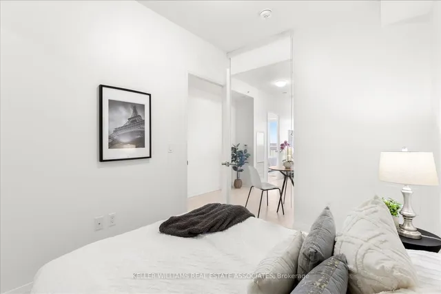 Additional image 7 of 10 Gibbs Rd Unit PH1009