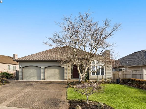 16200 NW Claremont Dr, Portland, OR 97229
