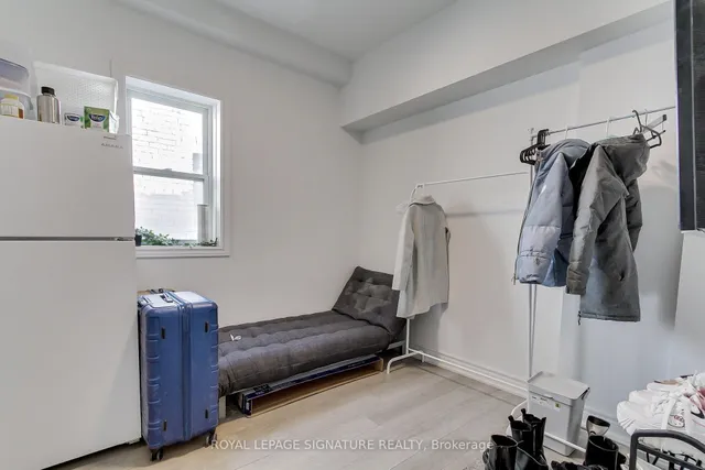 Additional image 19 of 1267 King St