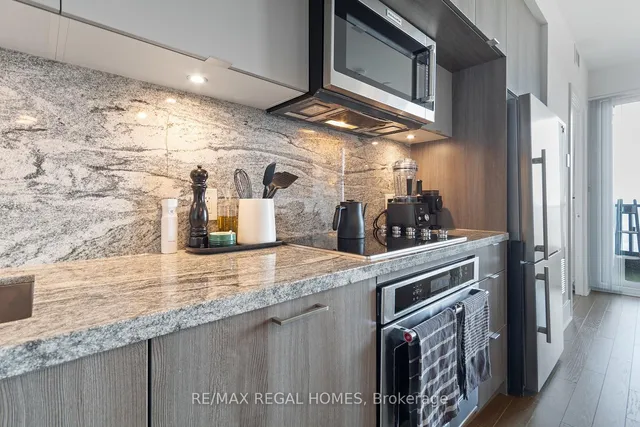 Additional image 5 of 585 Bloor St Unit 3215