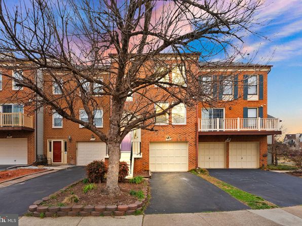 6548 Tartan Vista Dr, Alexandria, VA 22312