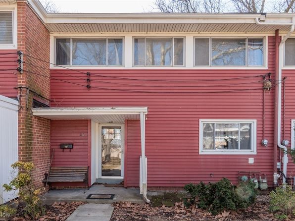 5869 Woolman Ct #26, Cleveland, OH 44130