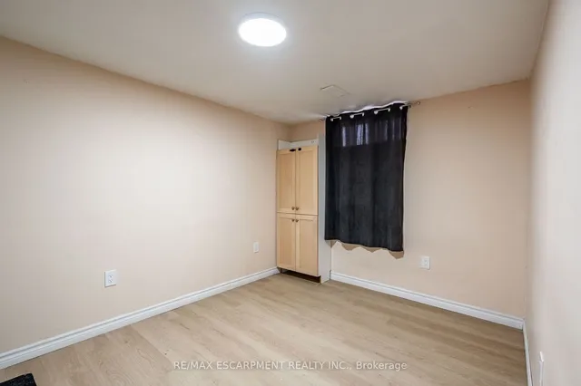 Additional image 35 of 19 Winthrop Pl