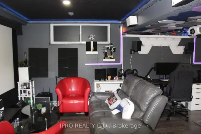 Additional image 18 of 50 Bridletowne Circ