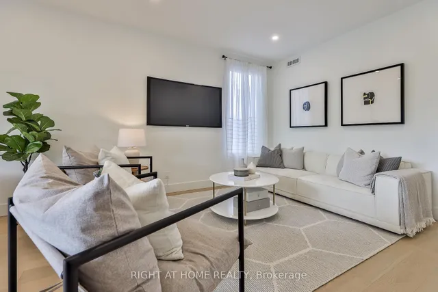 Additional image 20 of 2343 Gerrard St Unit Centre