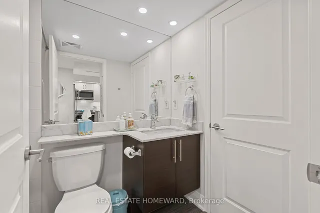 Additional image 11 of 85 East Liberty St Unit 1207