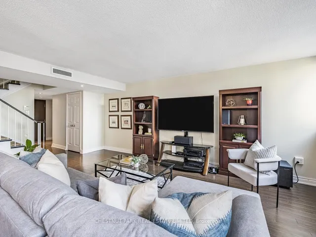 Additional image 7 of 360 Bloor St Unit PH1