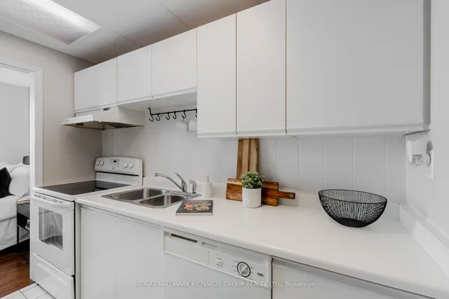 Additional image 16 of 12 Walter St