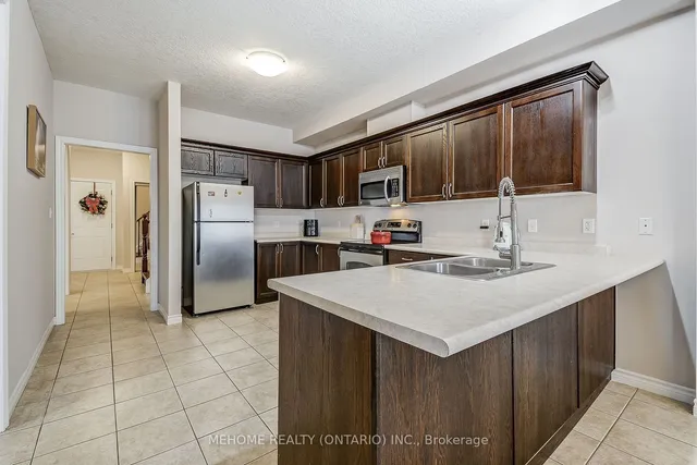 Additional image 14 of 63 Huck Cres