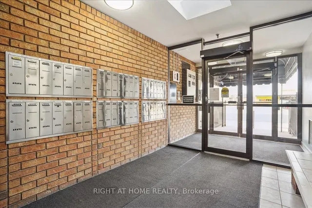 Additional image 7 of 432 Main St Unit 604