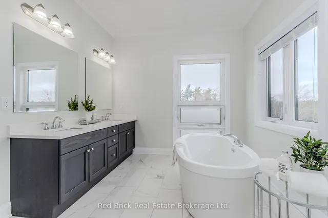 Additional image 20 of 321 Woodbine Ave