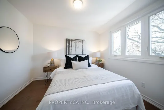 Additional image 16 of 737 1/2 Craven Rd