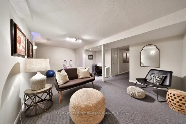 Additional image 21 of 104 Frances Ave Unit 11