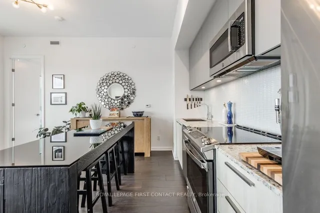 Additional image 13 of 4208 Dundas St Unit 606