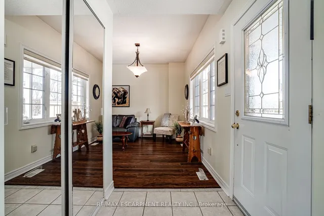 Additional image 4 of 100 Beddoe Dr Unit 27