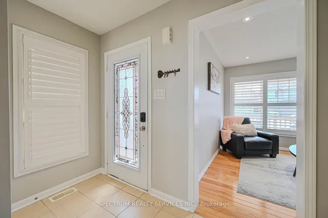 Additional image 5 of 901 Farmstead Dr