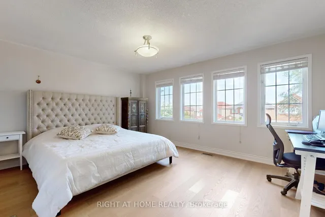 Additional image 21 of 44 Ribbon Dr