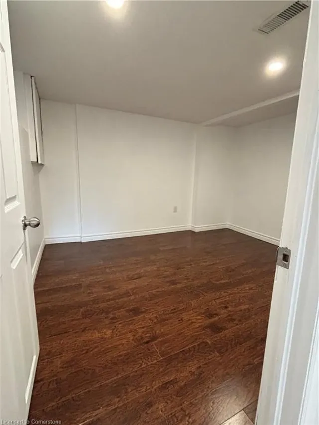 Additional image 13 of 66 Stirton St