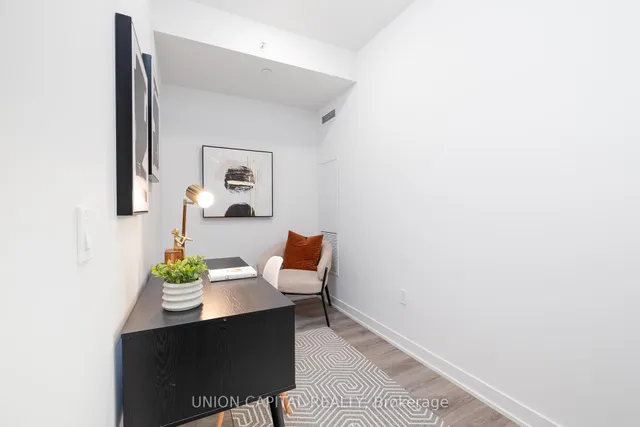 Additional image 20 of 38 IANNUZZI St Unit 305