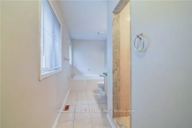 Additional image 16 of 7258 Dime Cres