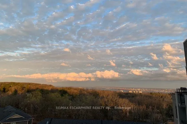 Additional image 31 of 30 Hamilton St Unit 605