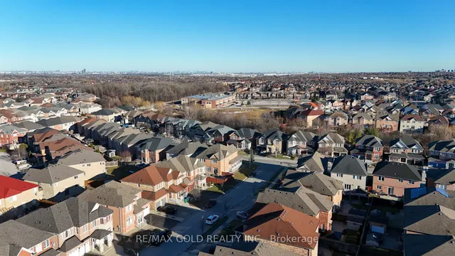 Additional image 49 of 57 Powell Dr