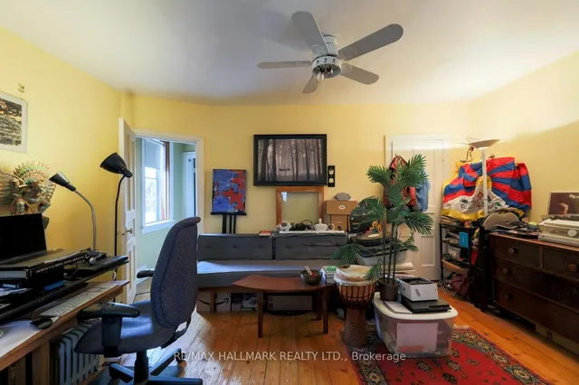 Additional image 32 of 129 Brunswick Ave