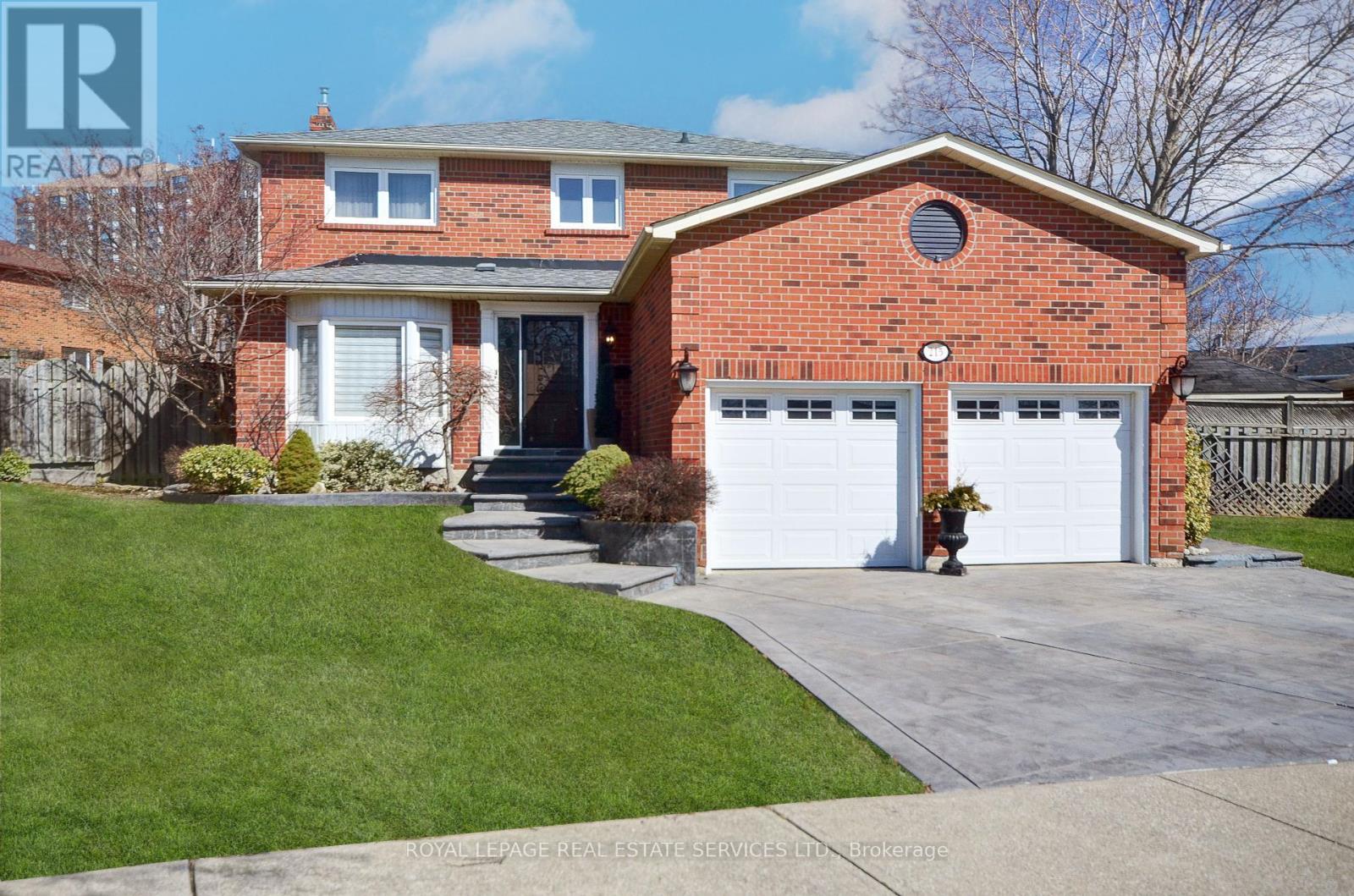 215 ANASTASIA TERRACE|Mississauga (Cooksville), Ontario L5B3A5