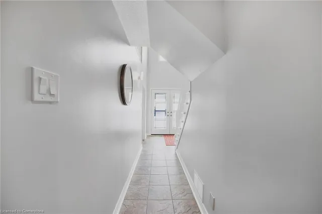 Additional image 16 of 12 Portal Crt