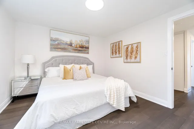 Additional image 27 of 103 HuntingDale Blvd