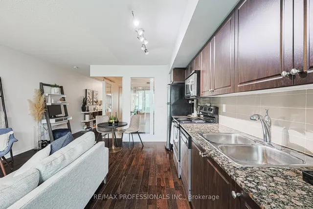 Additional image 16 of 209 Fort York Blvd Unit 469